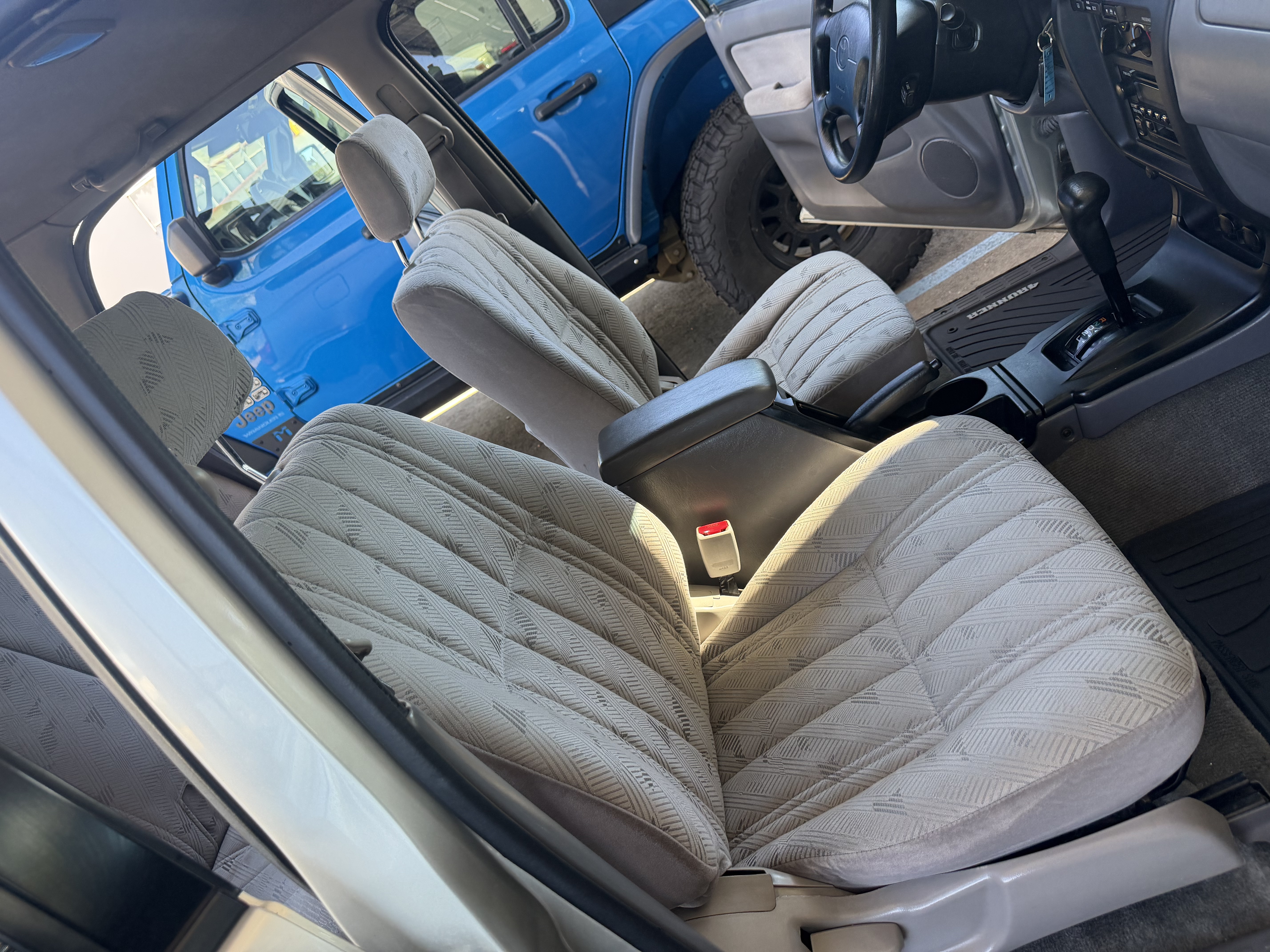 Used 2002 Toyota 4Runner 2WD SR5 image 34
