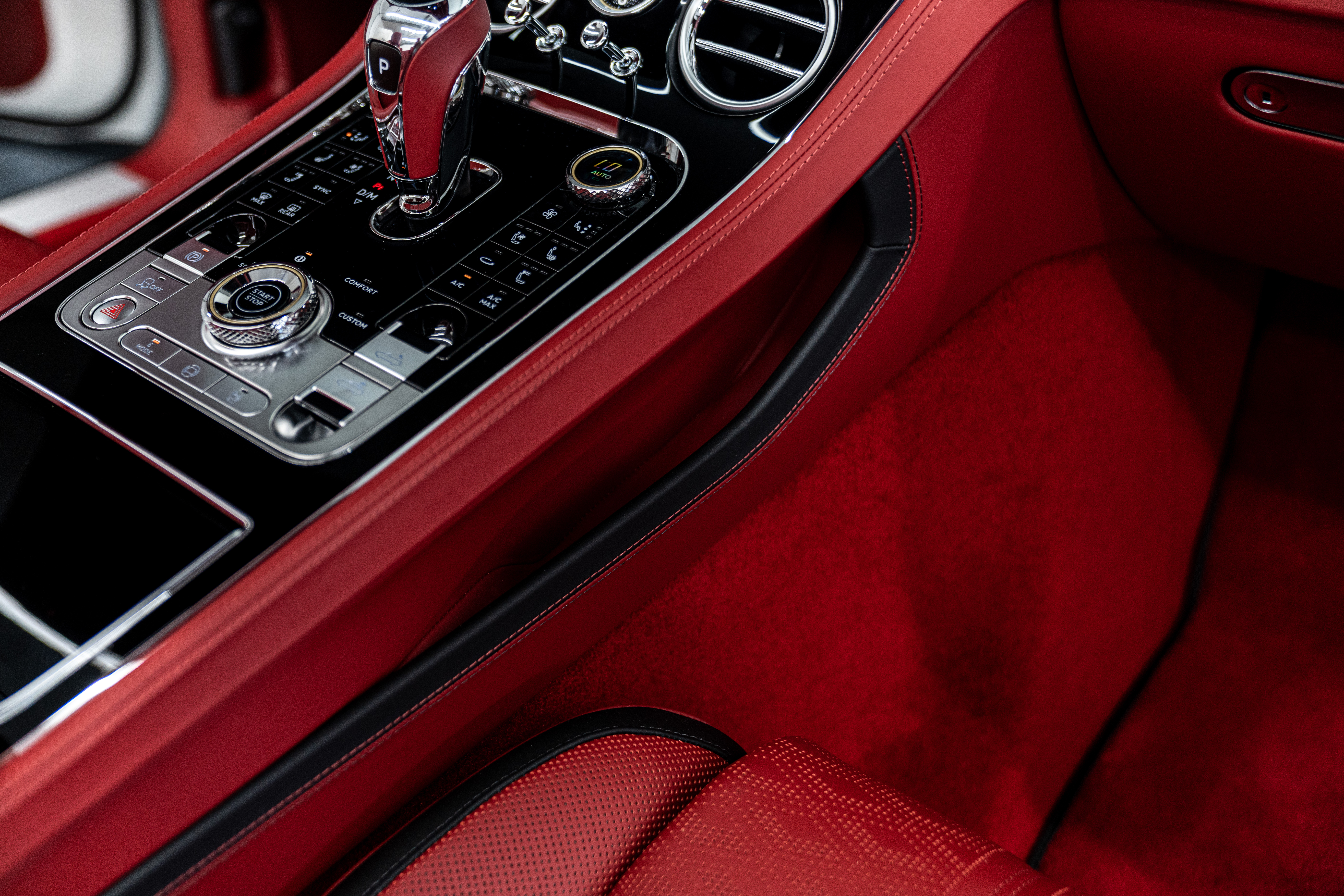 Used 2025 Bentley Continental GTC Speed AWD/4WD image 41