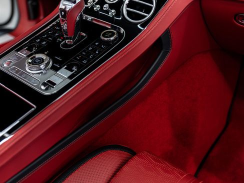 Used 2025 Bentley Continental GTC Speed image 41