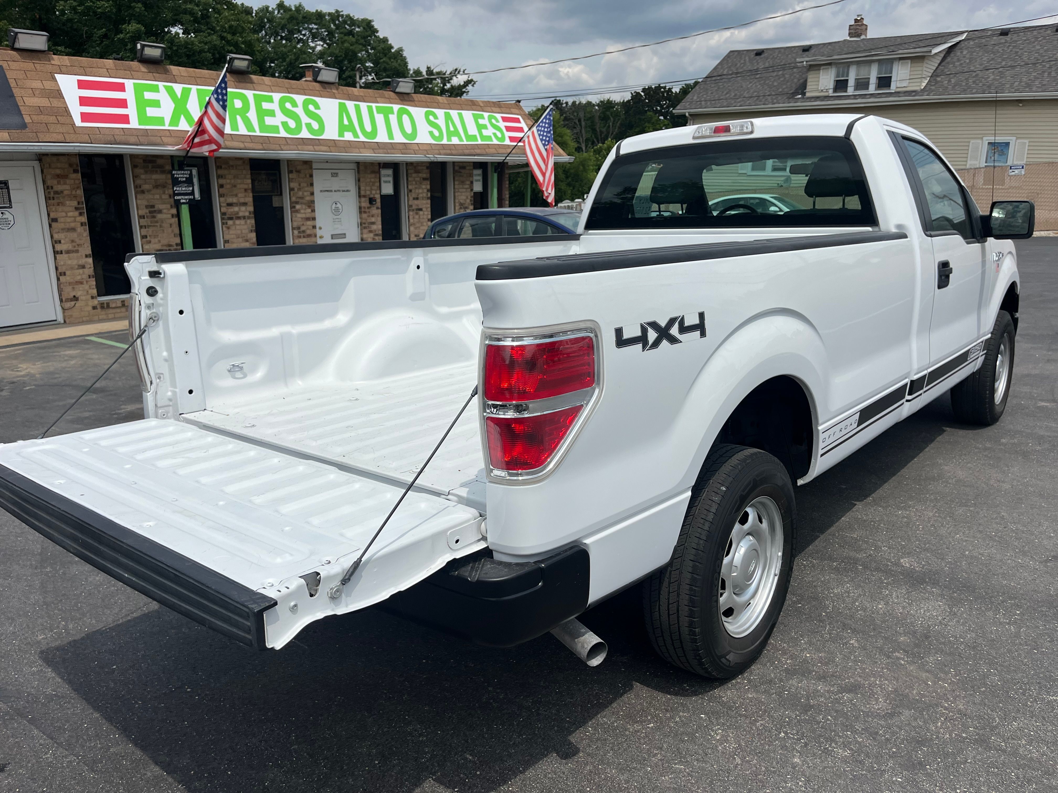 Used 2014 Ford F150 4x4 Regular Cab XL image 13