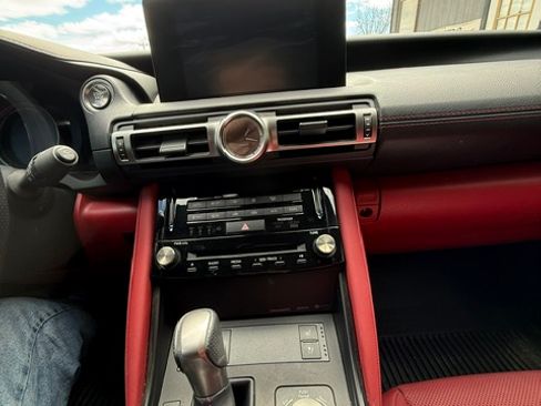 Used 2021 Lexus IS 350 F Sport RWD image 18