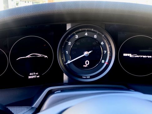 Used 2022 Porsche 911 Carrera 4 image 22