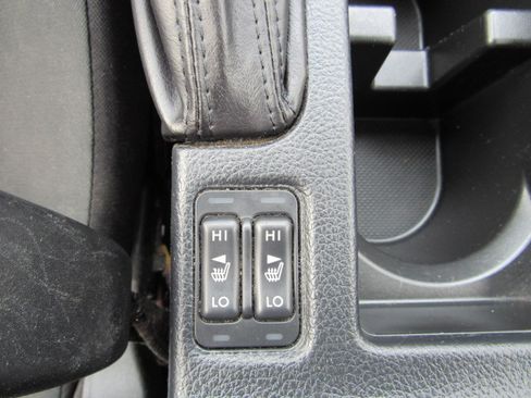 Used 2016 Subaru Impreza 2.0i Premium image 23