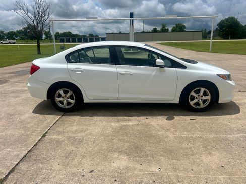 Used 2012 Honda Civic Natural Gas Sedan image 4