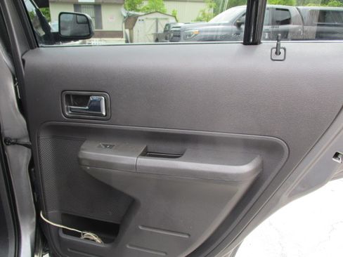 Used 2010 Ford Edge AWD Limited image 21