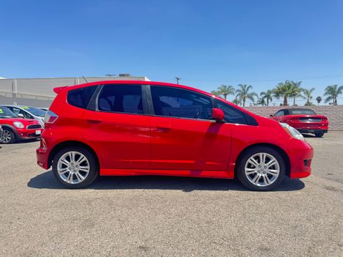 Used 2010 Honda Fit Sport image 9