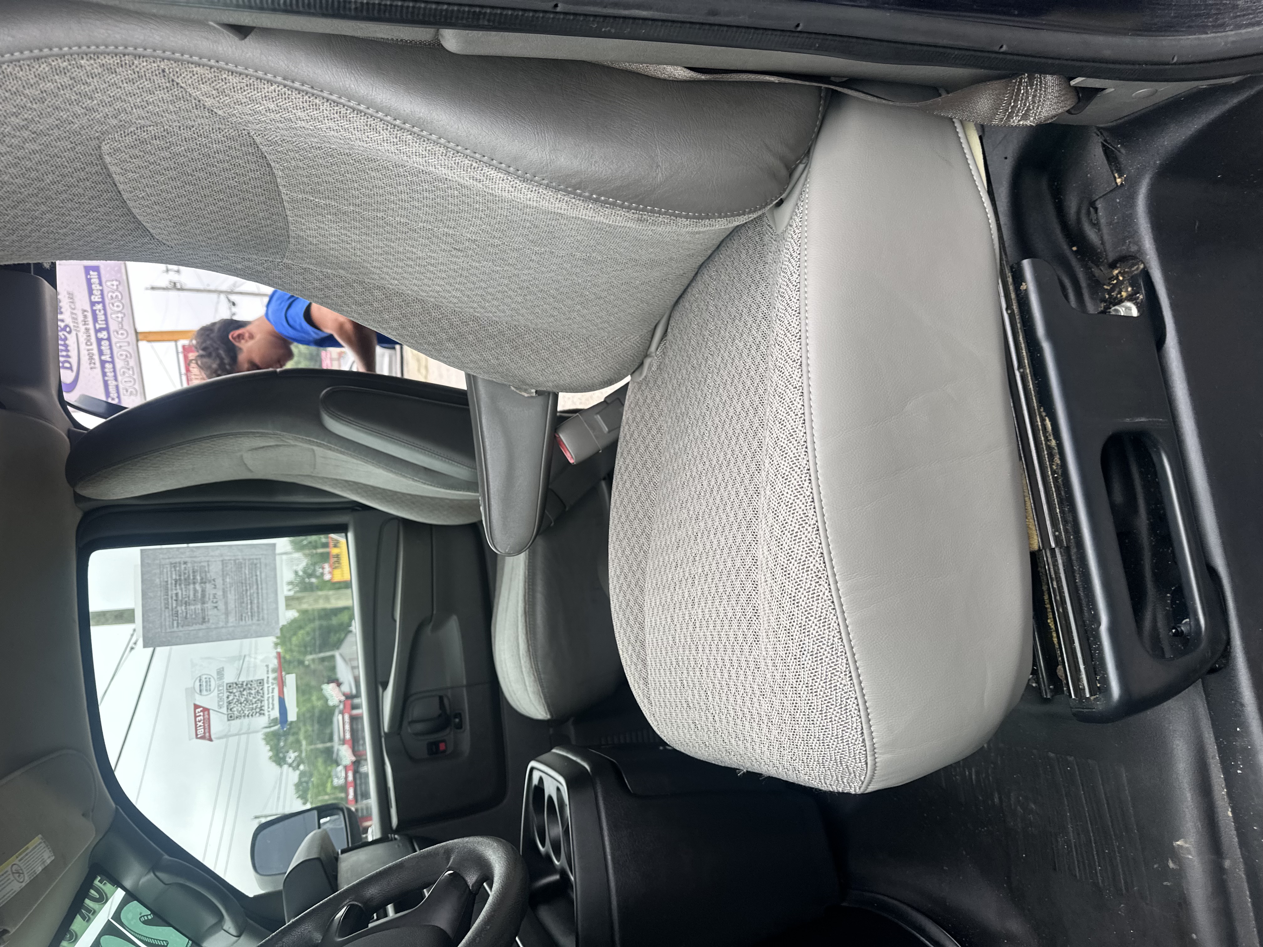 Used 2013 Chevrolet Express 2500 RWD image 22