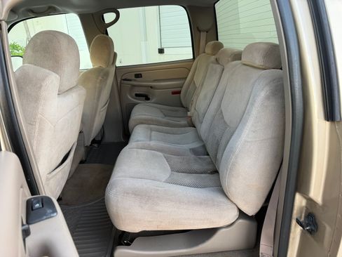 Used 2004 Chevrolet Silverado 2500 LS RWD image 13