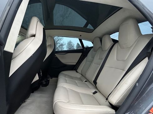 Used 2018 Tesla Model S 75D image 17