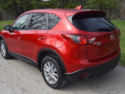 Used 2016 MAZDA CX-5 Touring image 3