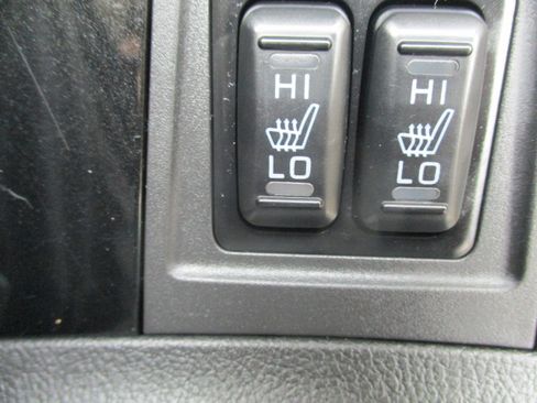 Used 2018 Mitsubishi Outlander 4WD SE image 38