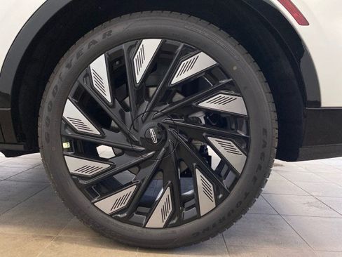 New 2026 Lincoln Nautilus Reserve AWD/4WD image 24
