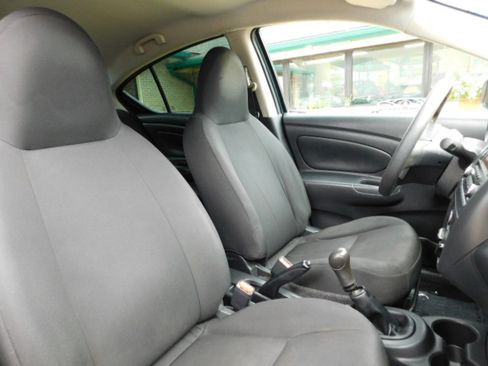 Used 2017 Nissan Versa S image 21