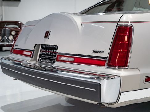 Used 1990 Lincoln Mark VII Blass image 38