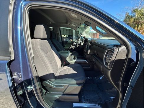 Used 2022 Chevrolet Silverado 1500 RST image 40