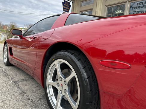 Used 2000 Chevrolet Corvette image 7