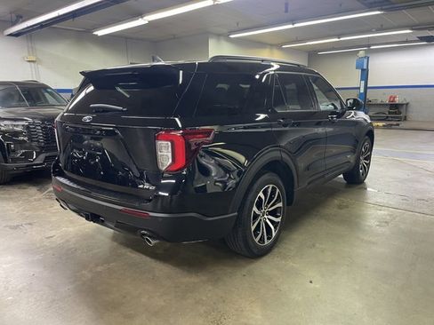 Certified 2022 Ford Explorer ST-Line image 7