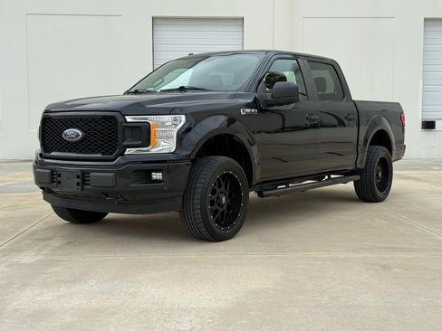 Used 2018 Ford F150 STX image 1