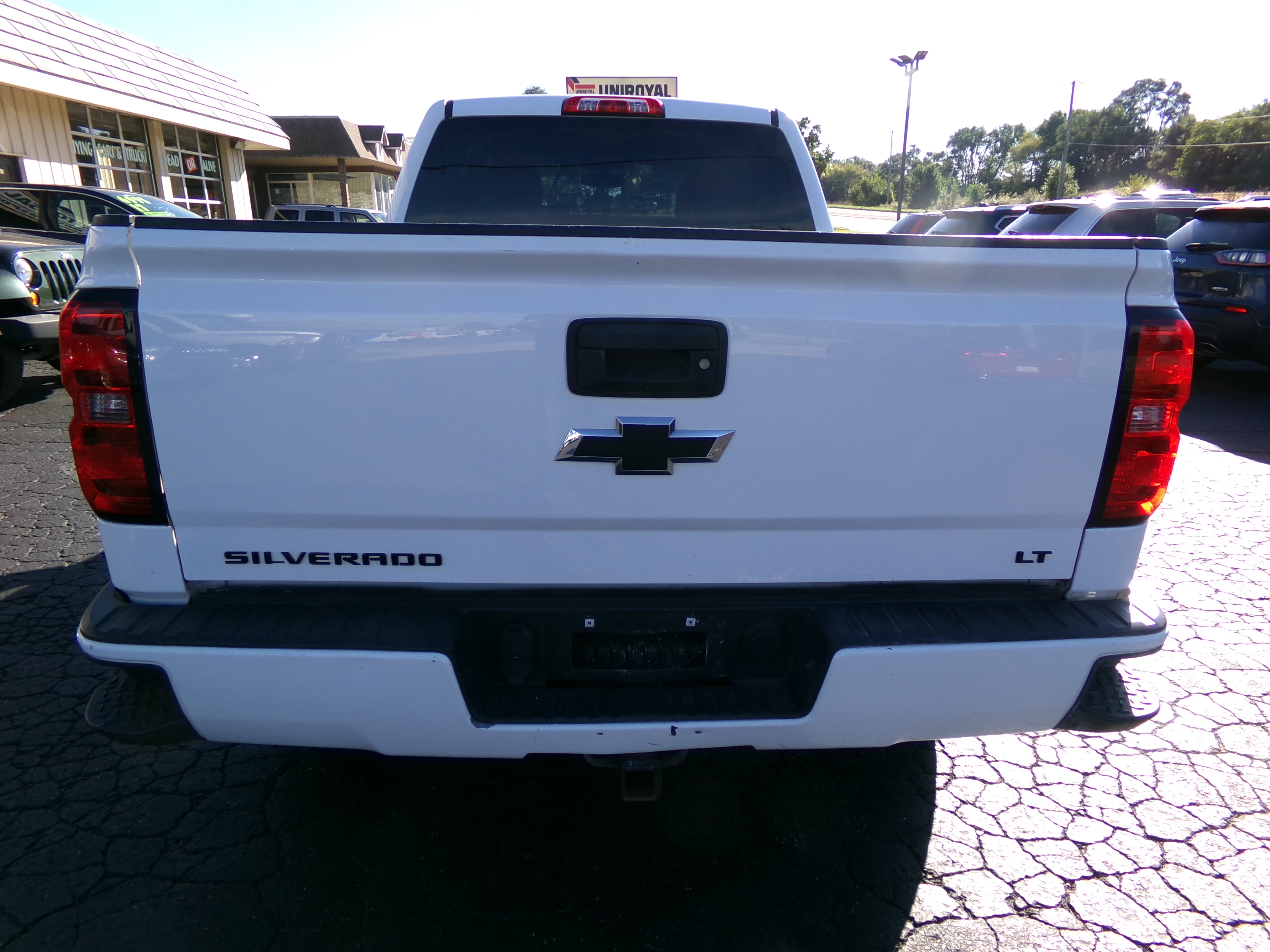Used 2016 Chevrolet Silverado 1500 4x4 Double Cab LT image 4