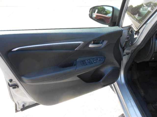 Used 2017 Honda Fit LX image 11