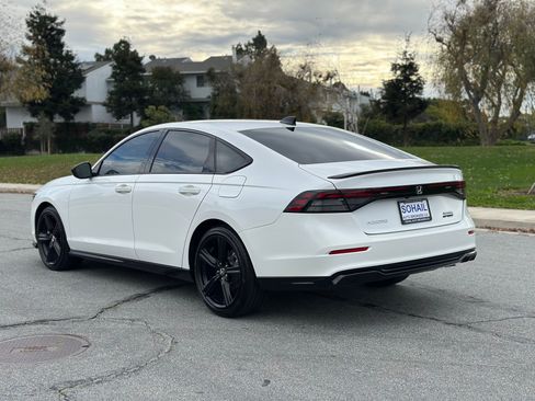 Used 2024 Honda Accord Sport-L image 3