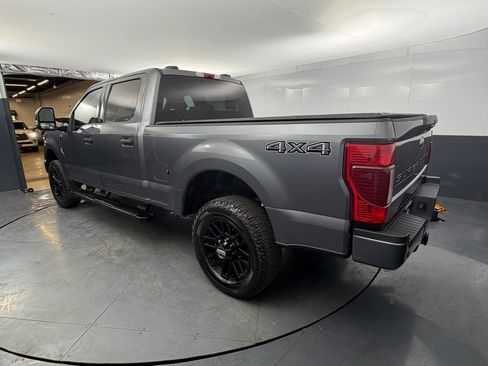 Used 2022 Ford F350 XLT image 3