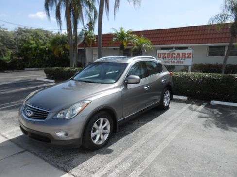 Used 2010 INFINITI EX35 2WD image 1