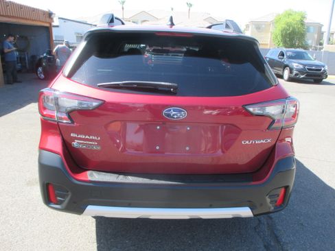 Used 2020 Subaru Outback Limited Wagon AWD/4WD image 10