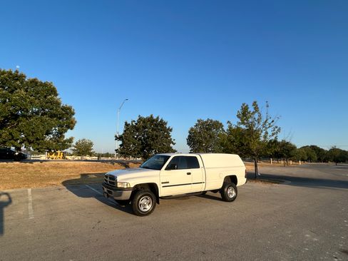 Used 2001 Dodge Ram 2500 Truck 4x4 Quad Cab image 9