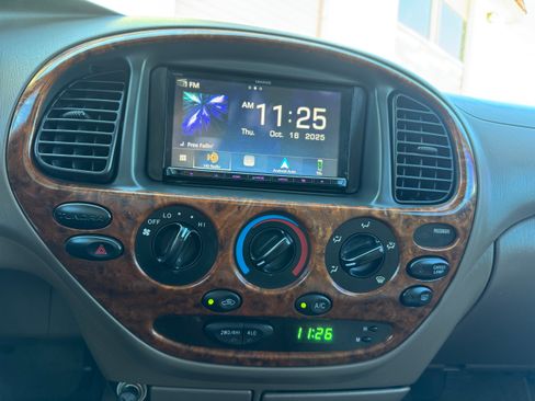 Used 2004 Toyota Tundra Limited image 42