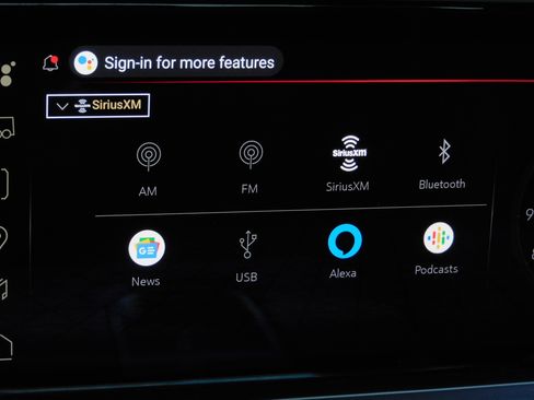 Certified 2025 GMC Sierra 1500 SLT image 32