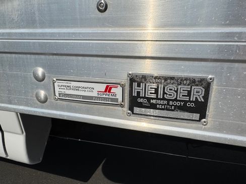 Used 2015 Chevrolet Express 3500 image 17