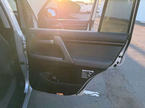 Used 2010 Toyota Land Cruiser UNAVAIL AWD/4WD image 28