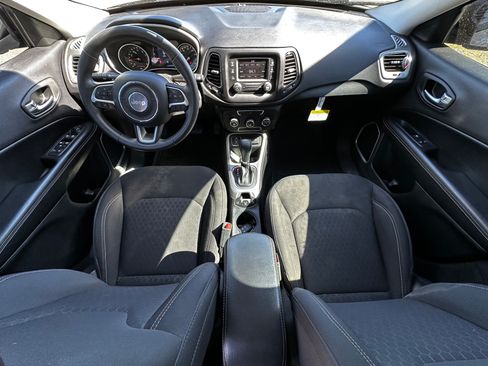 Used 2018 Jeep Compass Sport image 11