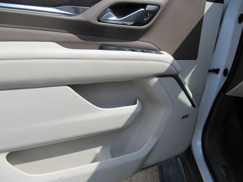 Used 2021 GMC Yukon 4WD Denali image 13