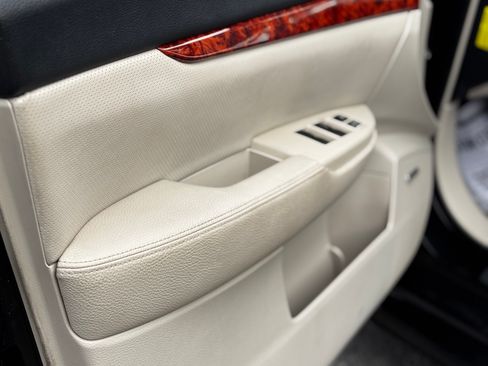 Used 2010 Subaru Legacy 2.5i Limited image 14