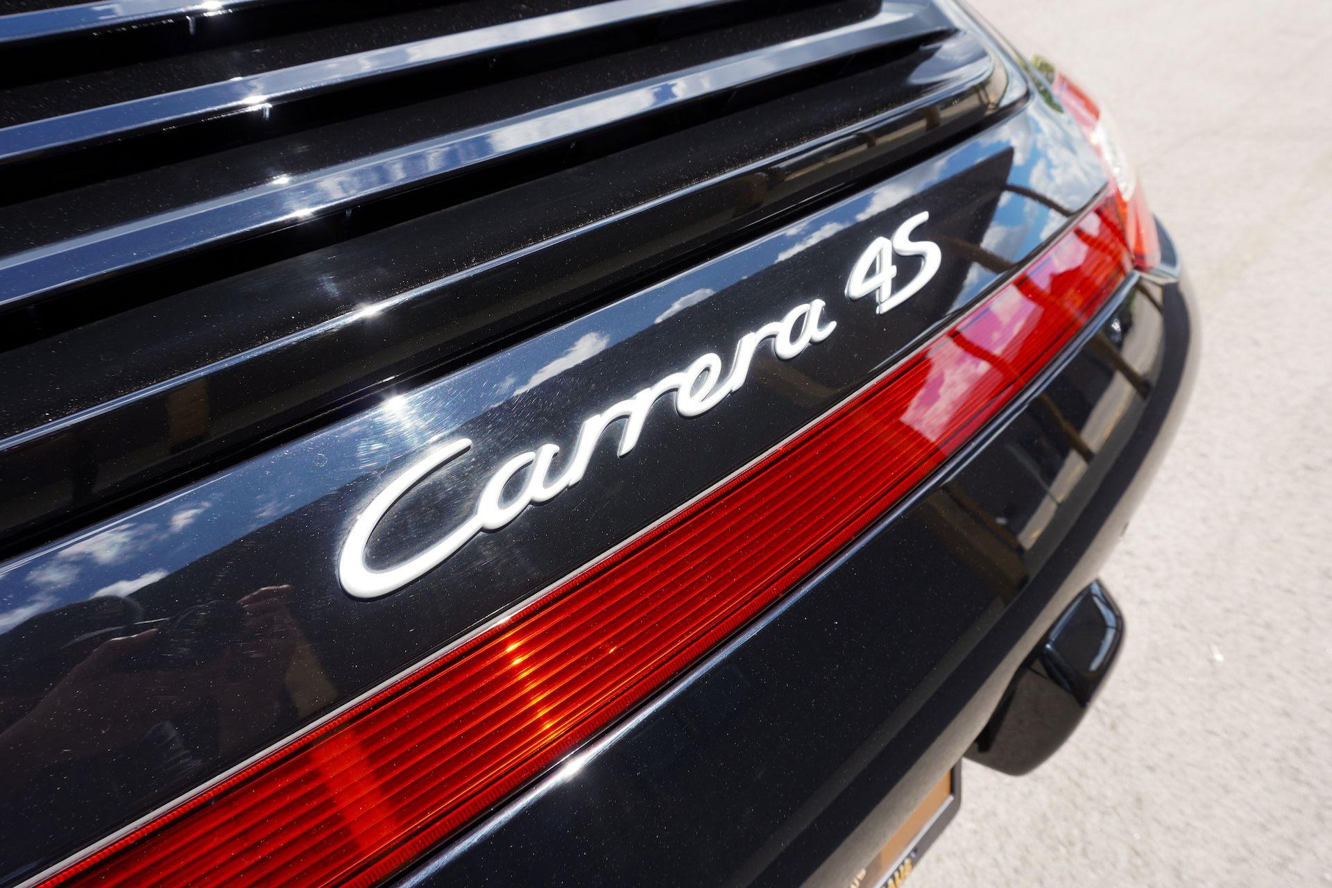 Used 2010 Porsche 911 Coupe AWD/4WD image 8