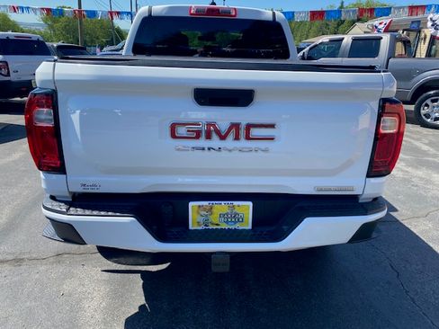 Used 2024 GMC Canyon 4x4 Crew Cab Elevation image 7