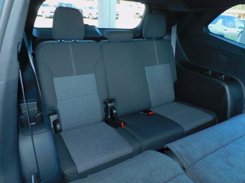 Used 2025 GMC Acadia Elevation image 19