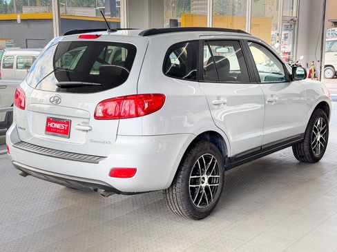 Used 2009 Hyundai Santa Fe GLS image 4