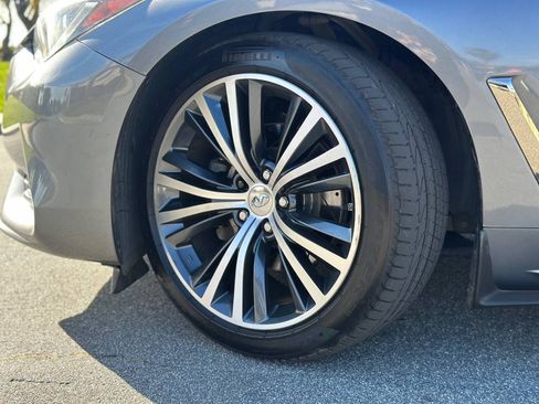 Used 2018 INFINITI Q60 3.0t Luxe image 21