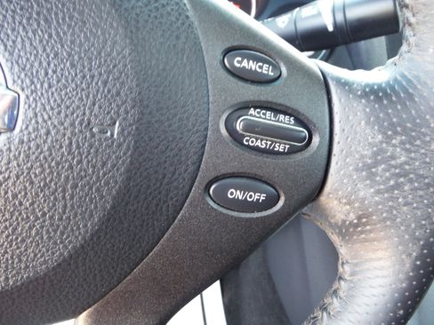 Used 2011 Nissan Altima 3.5 SR Sedan FWD image 18