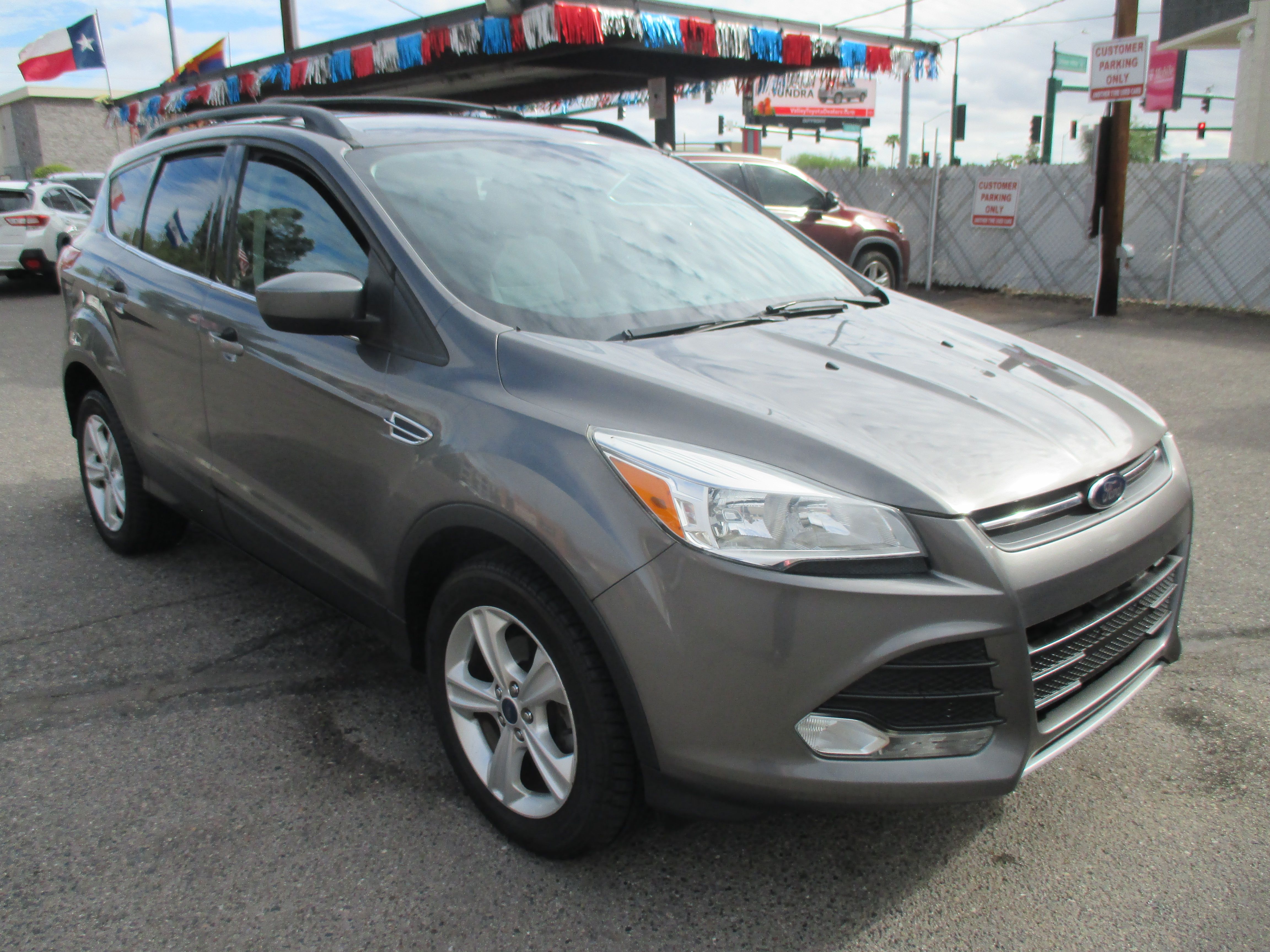 Used 2013 Ford Escape SE Sport Utility 4D FWD image 12