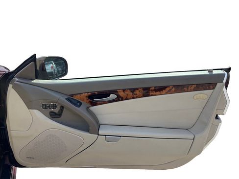 Used 2012 Mercedes-Benz SL 63 AMG image 40