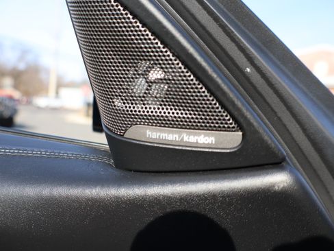 Used 2018 BMW M4 Competition image 24