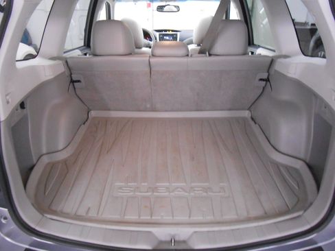 Used 2011 Subaru Forester 2.5X Premium image 14