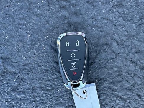 Used 2023 Chevrolet Blazer LT image 21