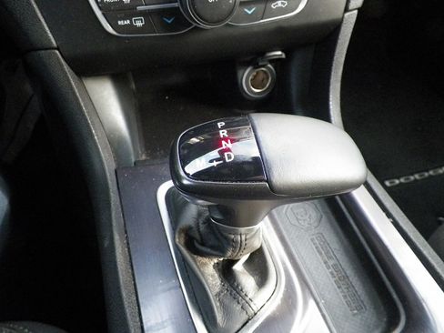 Used 2016 Dodge Charger SE RWD image 13