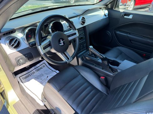 Used 2006 Ford Mustang GT Premium Convertible RWD image 6