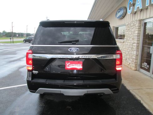 Used 2021 Ford Expedition 2WD XLT image 9